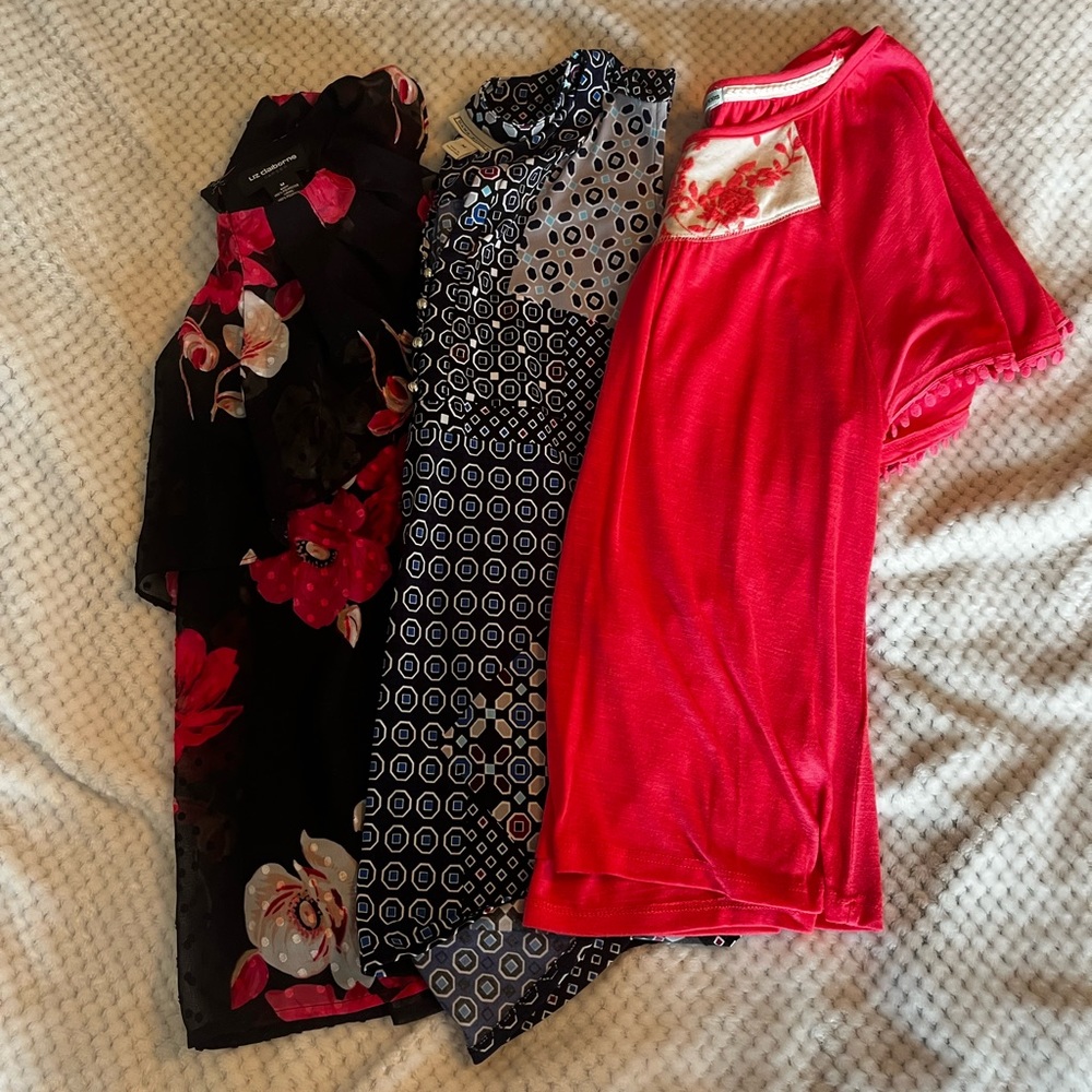 Lot of Medium Tops